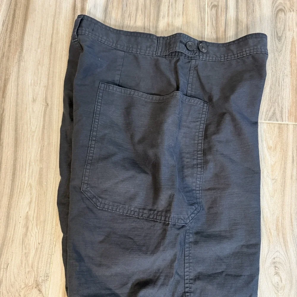 Everlane Fatigue Barrel Pant 4 Dark Grey Hi Rise Cotton Linen Minimalist Staple